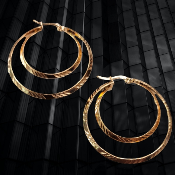 **SOLD** Stainless Steel Rose Gold Double Hoop Earrings. - Picture 4 of 4